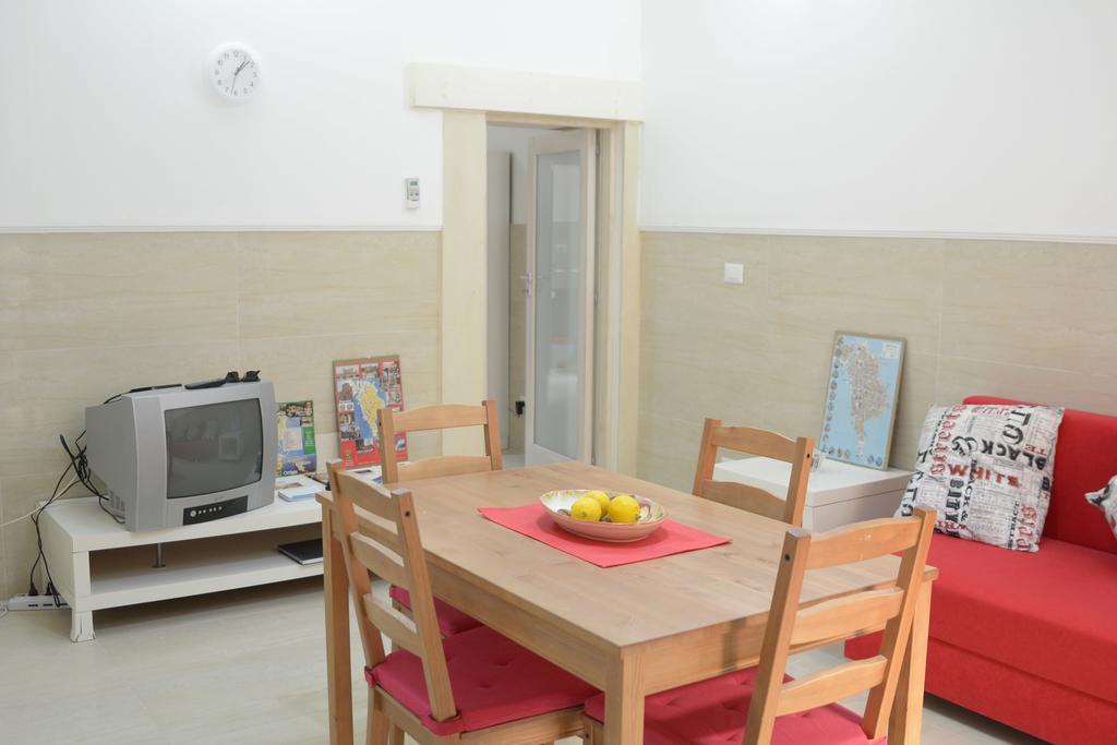 הוילה סירקוזה Casa Rachele מראה חיצוני תמונה