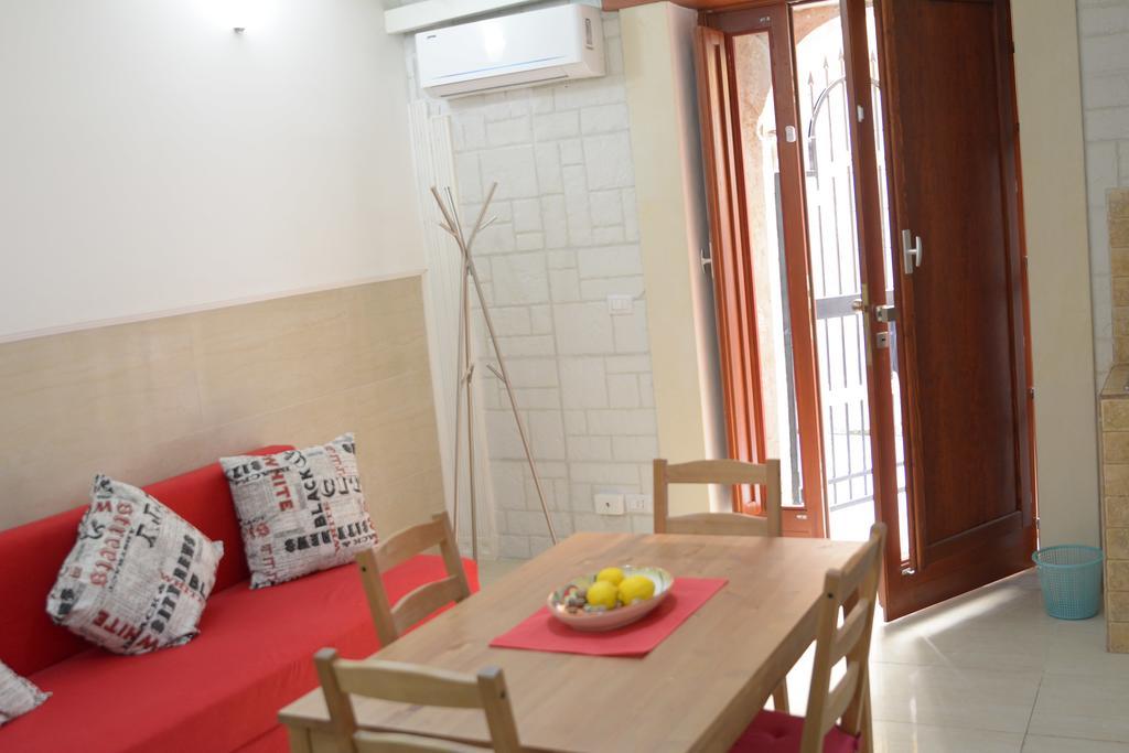 הוילה סירקוזה Casa Rachele מראה חיצוני תמונה