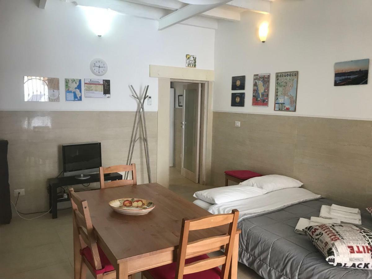 הוילה סירקוזה Casa Rachele מראה חיצוני תמונה